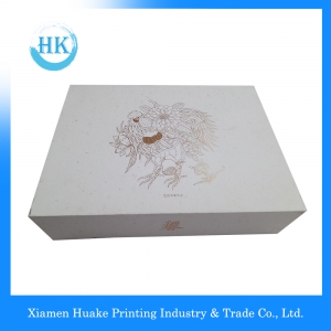 Caja blanca de tapa dura de papel kraft con estampado en caliente 